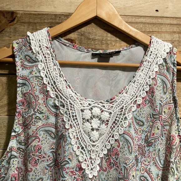 ANA & ROSE Floral Off Shoulder Dress. One size plus everyday wear - Picture 3 of 6